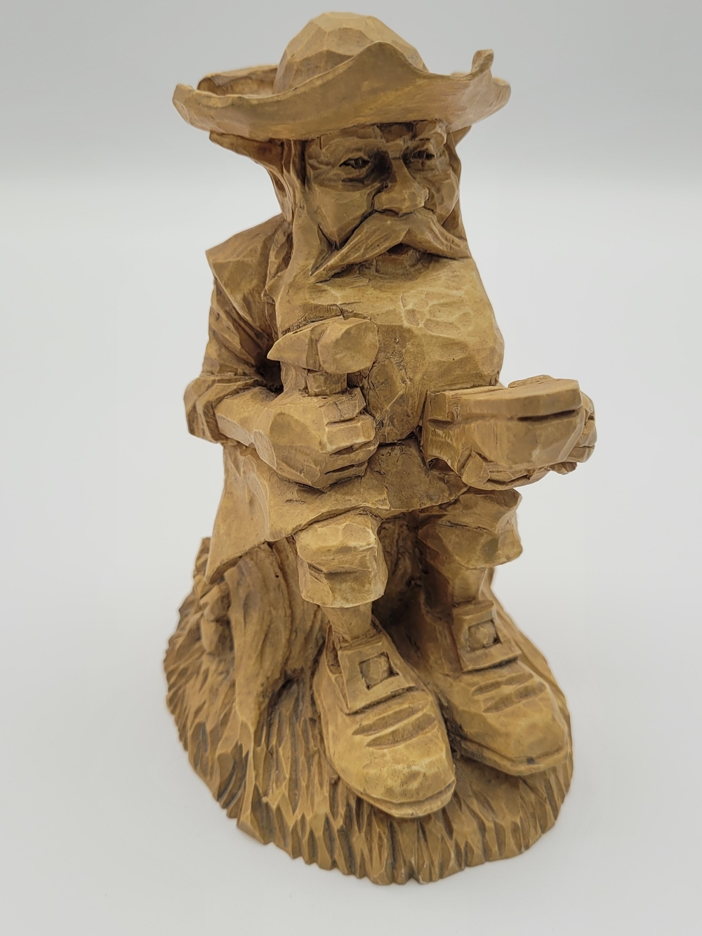 Hallmark Cards Cobbler Shoe Maker Resin Gnome Figurine - Natural Brown Home Art
